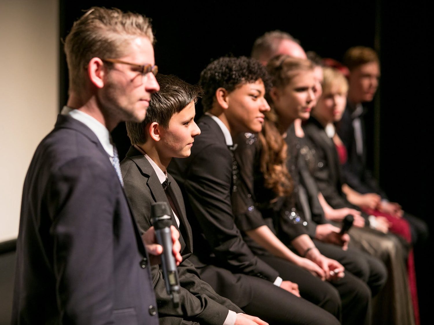 Premiere Als..., cast op het podium